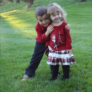 Girl Holiday Skirt 2/$5